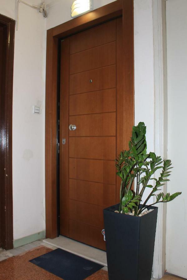 Aiolos Apartments Ermou 64 2Nd Floor Suites Atény Exteriér fotografie